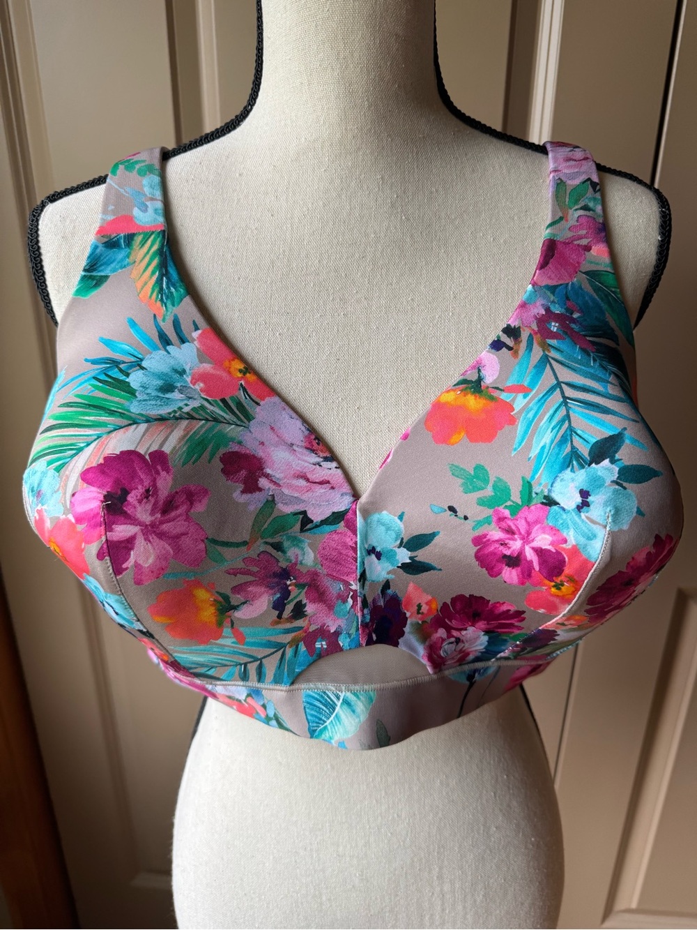 Cacique by Lane Bryant Floral Tropical Print Wireless Bra